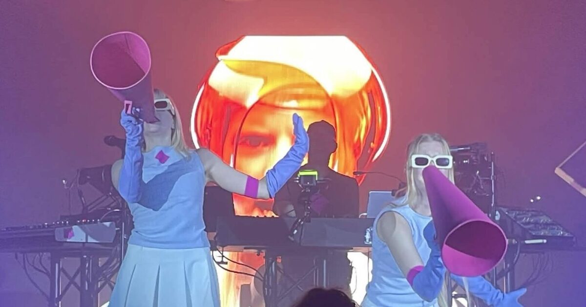 TOMORA at EartH · Gig Review · Festivals & Gigs