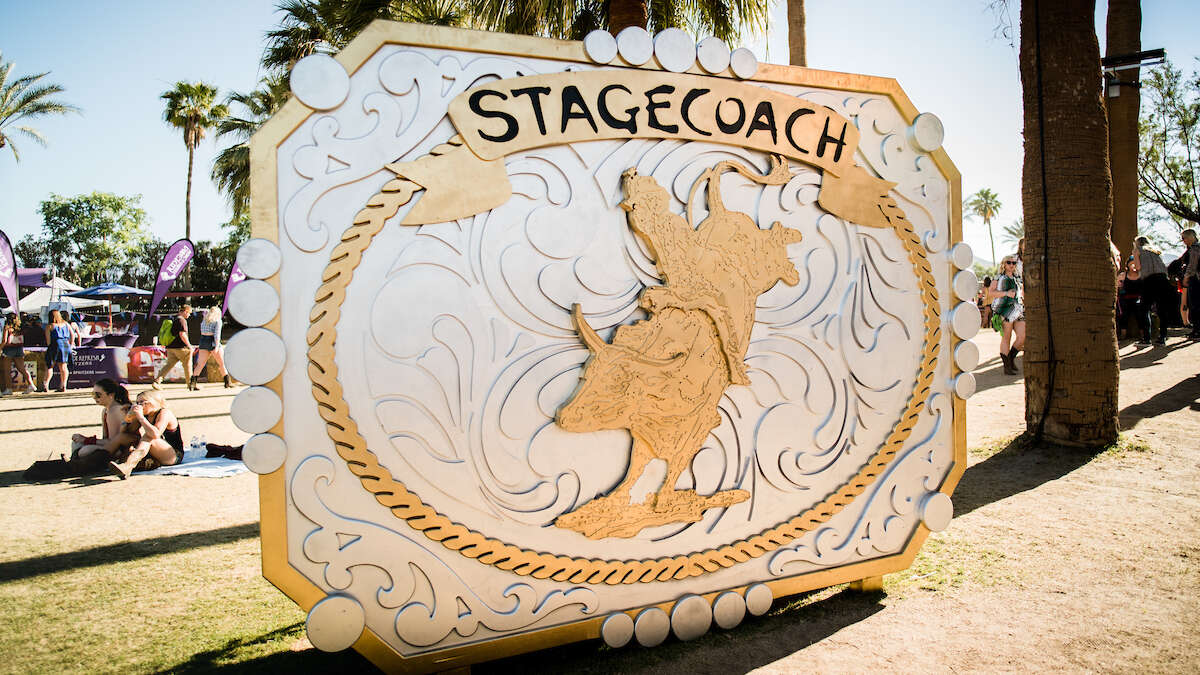Experience Michael Drummond Stagecoach E0048249 Experience Michael Drummond Stagecoach E0048249