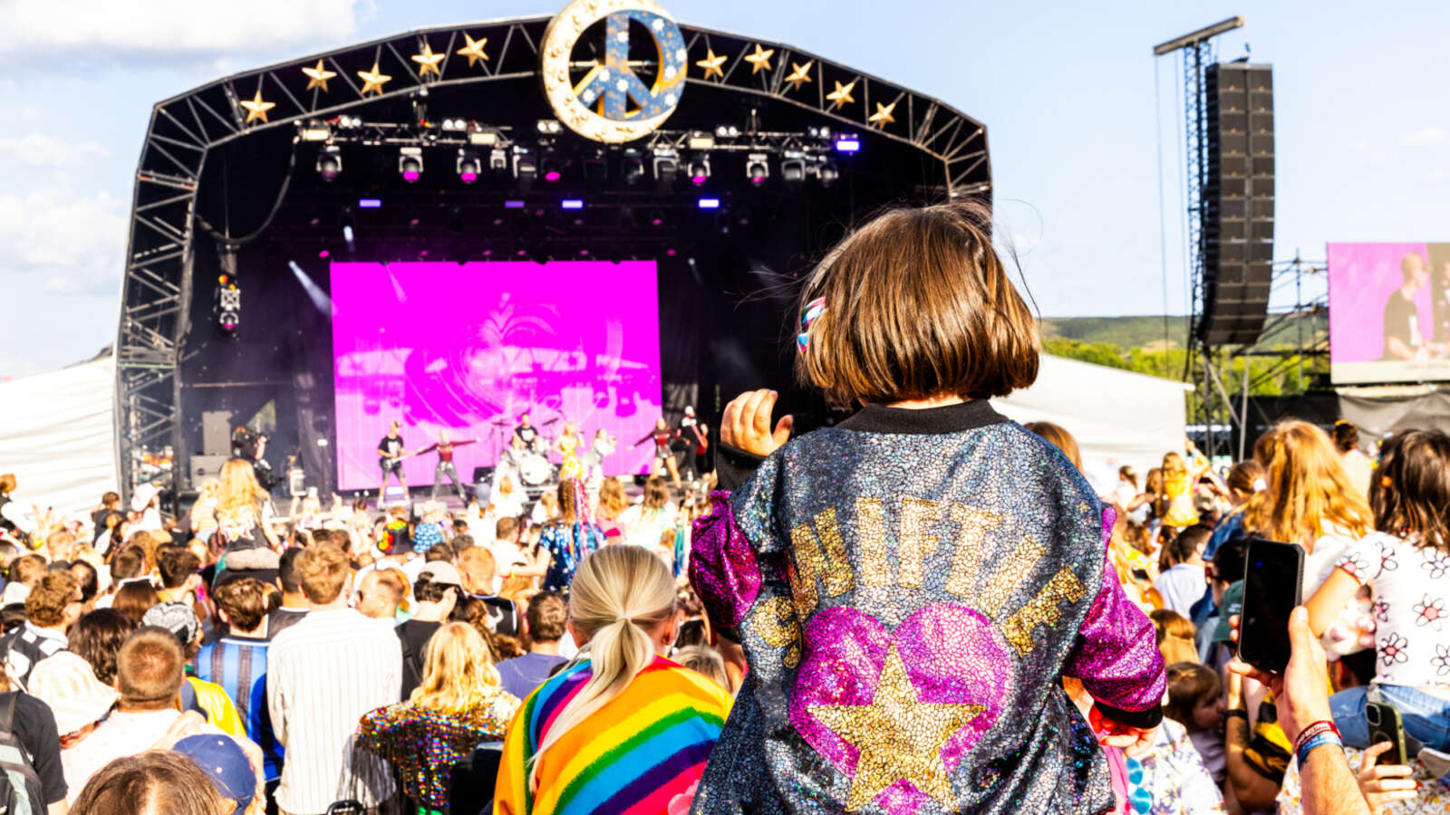 Fri Castle Field Castle Stage Miss Americana VF 8817 Credit Camp Bestival Hello Content Fri Castle Field Castle Stage Miss Americana VF 8817 Credit Camp Bestival Hello Content